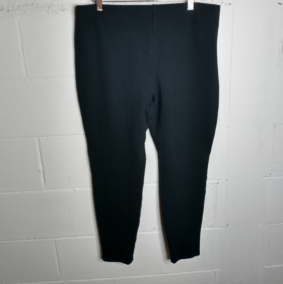 Chico's So Slimming Ponte Knit Black ankle trousers, slim, size 2/M - Picture 2 of 7